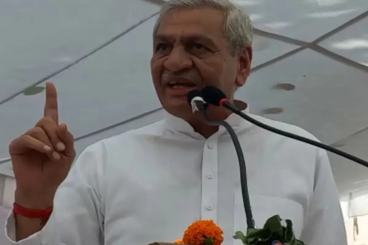 ‘माल खाए खसम का, गीत गावे यार के’, वंदे मातरम् का विरोध करने वालों पर भड़के योगी सरकार के मंत्री