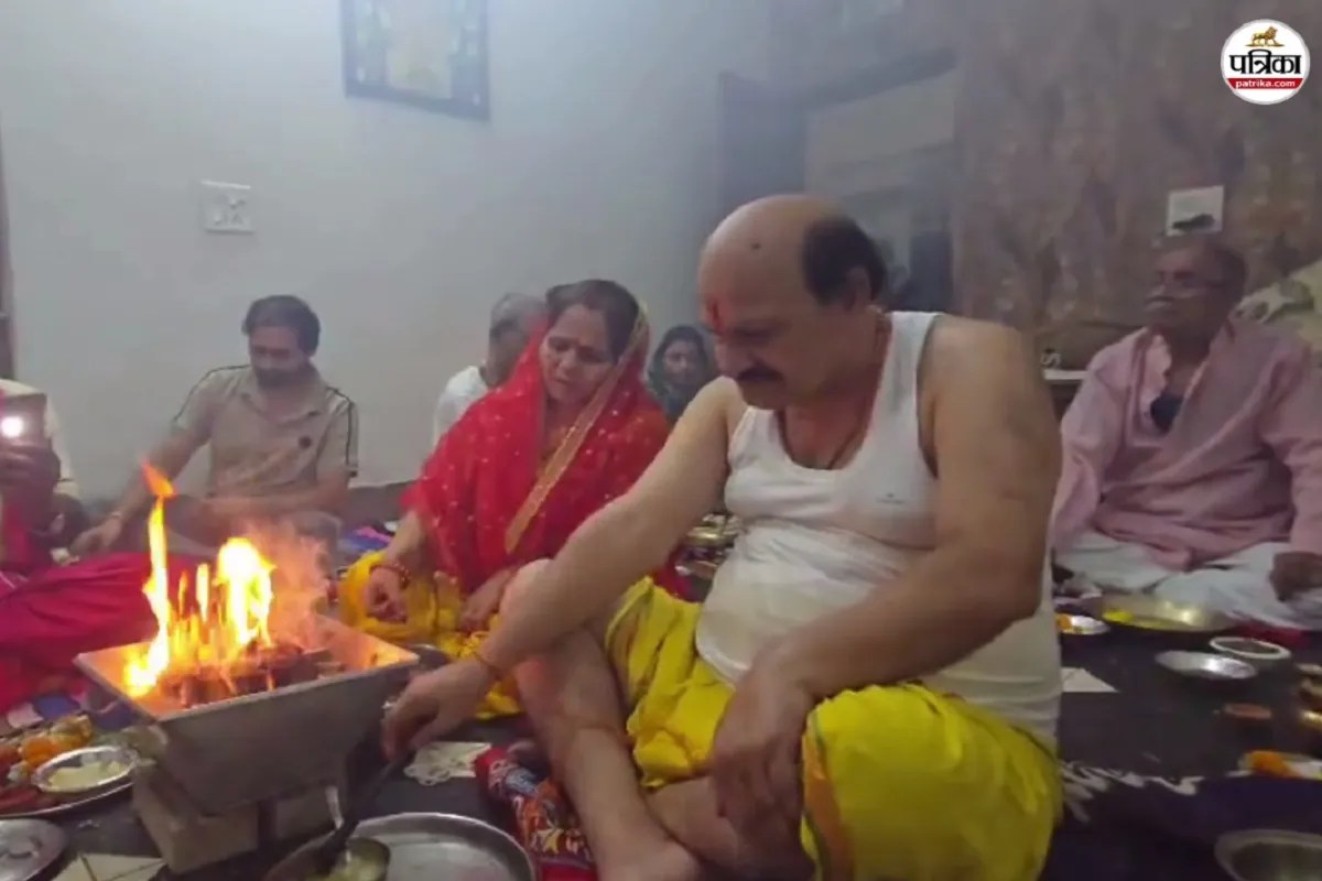 Raipur News: रायपुर में नार्मदीय ब्राह्मण समाज ने की श्रावणी पूजा