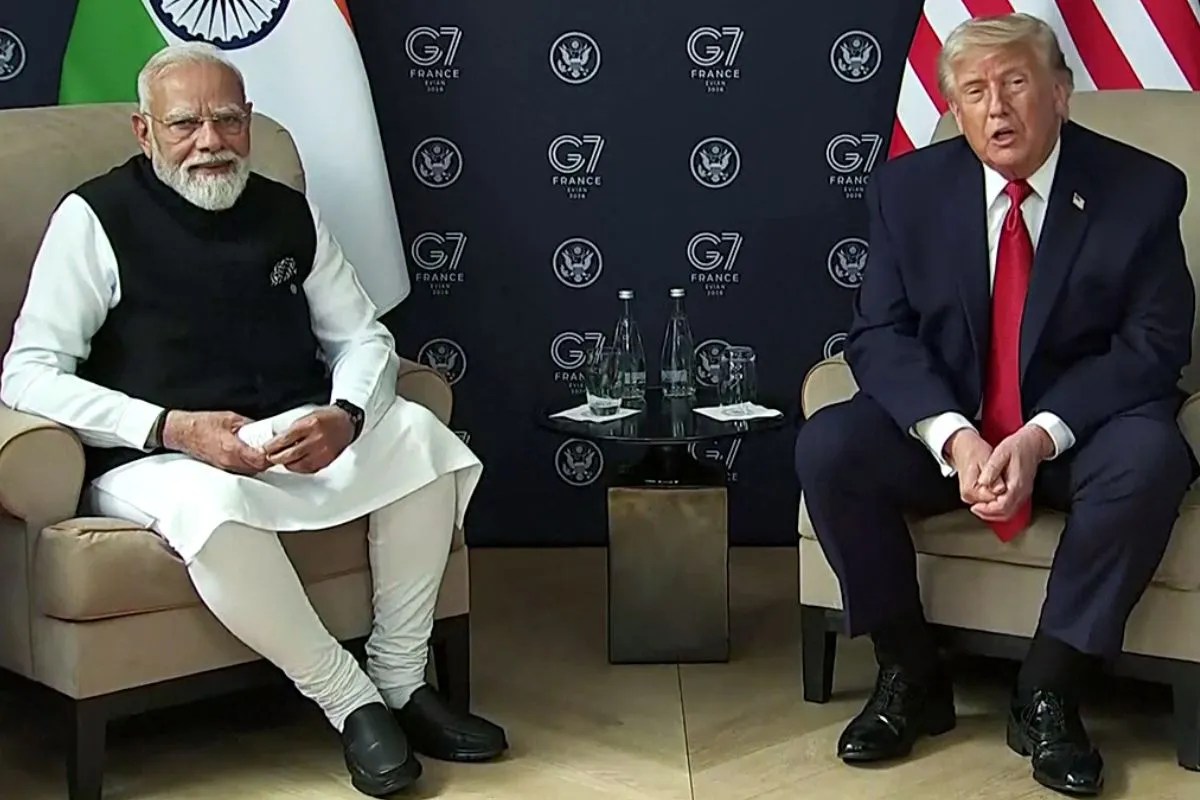 US Senate Tariff Bill: रूस से तेल खरीदने पर बढ़ा दबाव, भारत-चीन पर 100% टैरिफ वाला बिल अमेरिकी सीनेट से पास
