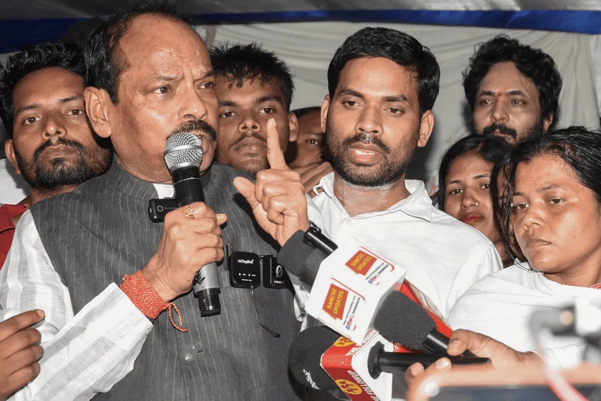 ‘एक हफ्ते में छात्रों की मांगें पूरी नहीं हुई तो करूंगा आमरण अनशन’, झारखंड के पूर्व सीएम रघुवर दास का अल्टीमेटम