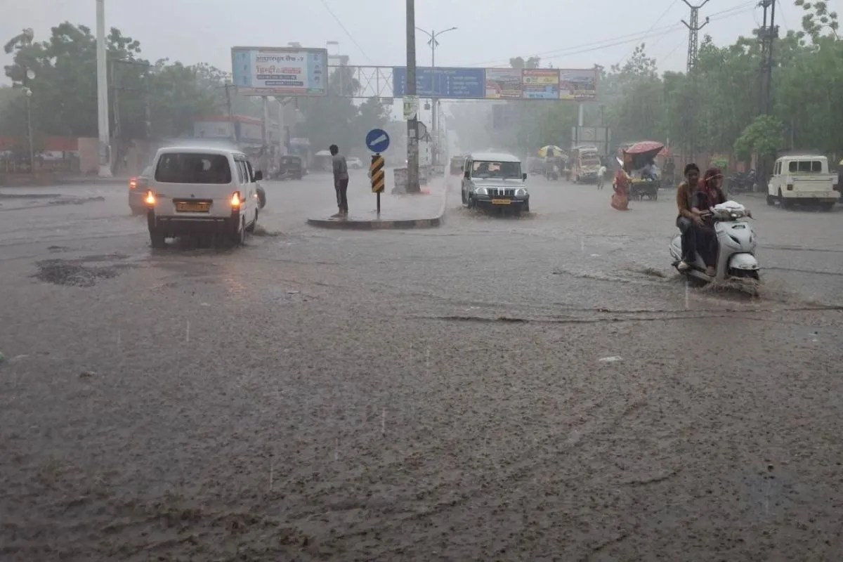 Monsoon Update: चित्तौड़गढ़ में 227MM बरसा पानी, राजस्थान में IMD ने दिया तेज हवाओं के साथ भारी बारिश का येलो अलर्ट