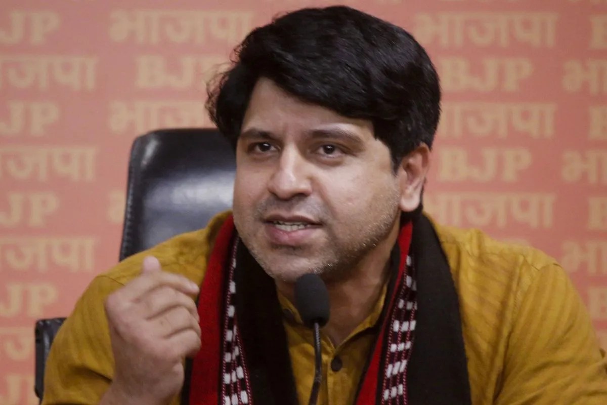 शहजाद पूनावाला ने नहीं छोड़ी है बीजेपी, खुद ही दे दिया पुख्ता संकेत, पहले एक्स बायो से हटा लिया था पार्टी का जिक्र