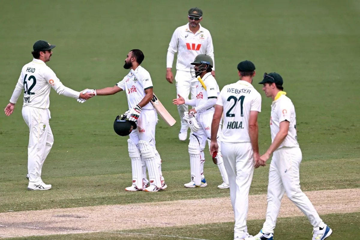 AUS vs BAN: ऑस्ट्रेलिया की हार के सबसे बड़े विलेन कौन? पहली पारी में हुई एक गलती ने बदल दिया पूरा खेल