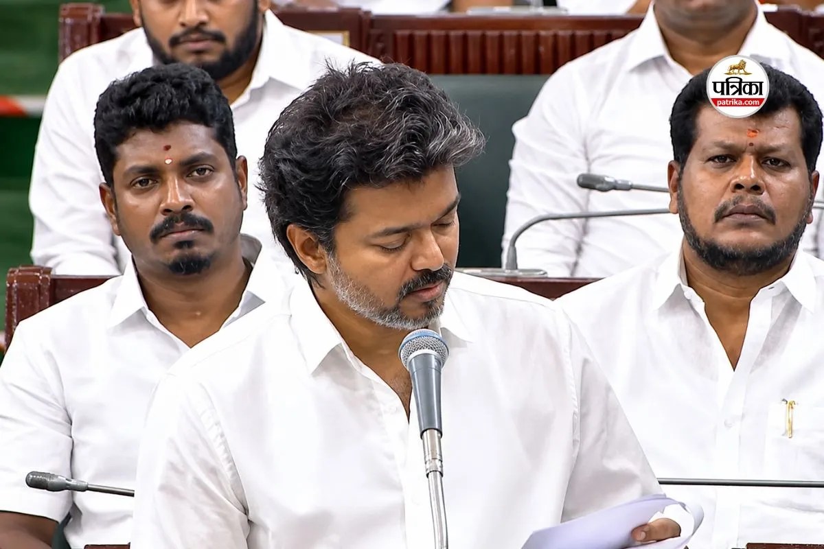 CM Vijay Announcement: तमिलनाडु में विजय सरकार के 3 बड़े ऐलान! विधायकों को गाड़ी, दूध पर बढ़ा दाम और इलाज के लिए 25 लाख