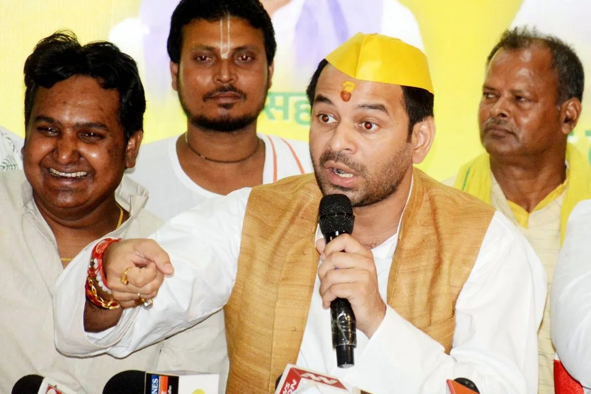 Tej Pratap Yadav: बेउर जेलकर्मियों से 14-15 घंटे ड्यूटी कराने का आरोप, तेज प्रताप ने सरकार से की उचित ड्यूटी और छुट्टी की मांग