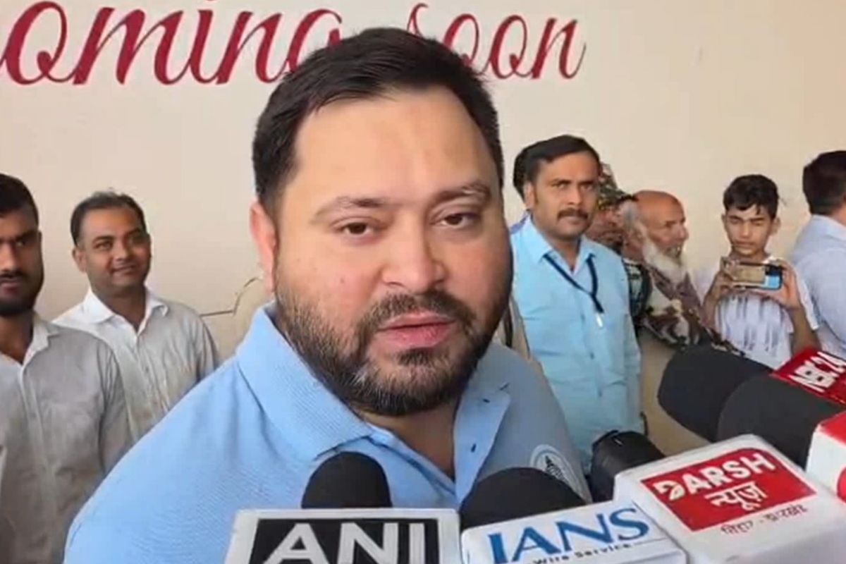 छात्रों पर AK-47 किसने चलवाई? DGP से मिलने के बाद भड़के तेजस्वी, कहा- बलि का बकरा न बनाएं, SP को बर्खास्त करें