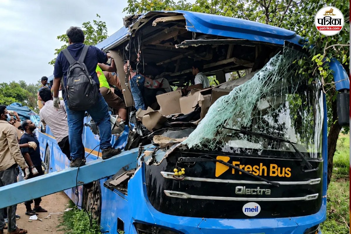 Telangana Suryapet Bus Accident: तेलंगाना के सूर्यापेट में दर्दनाक हादसा: लोहे की छड़ों ने बस को चीर दिया, 6 यात्रियों की गई जान, 20 घायल