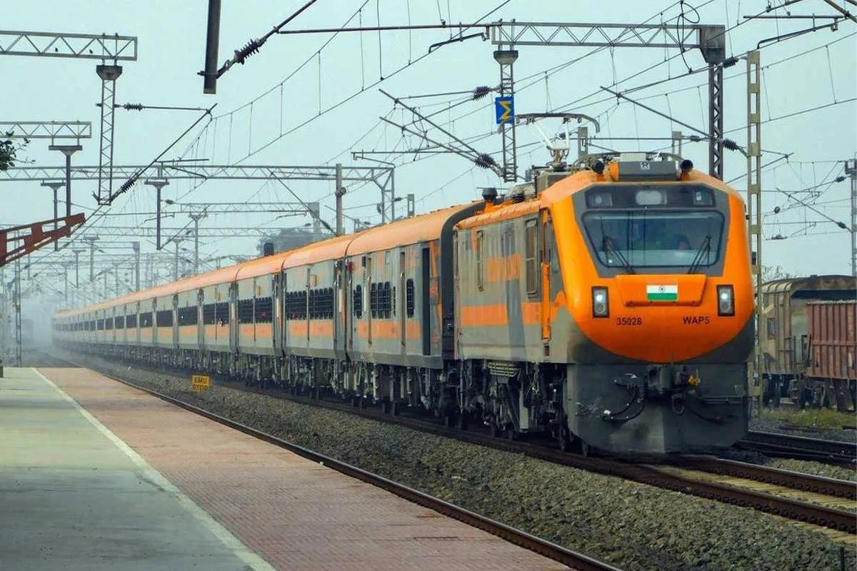 Indian Railway News: यूपी-राजस्थान जाने वाले यात्रियों के लिए खुशखबर, नियमित अमृत भारत एक्सप्रेस को मिली मंजूरी
