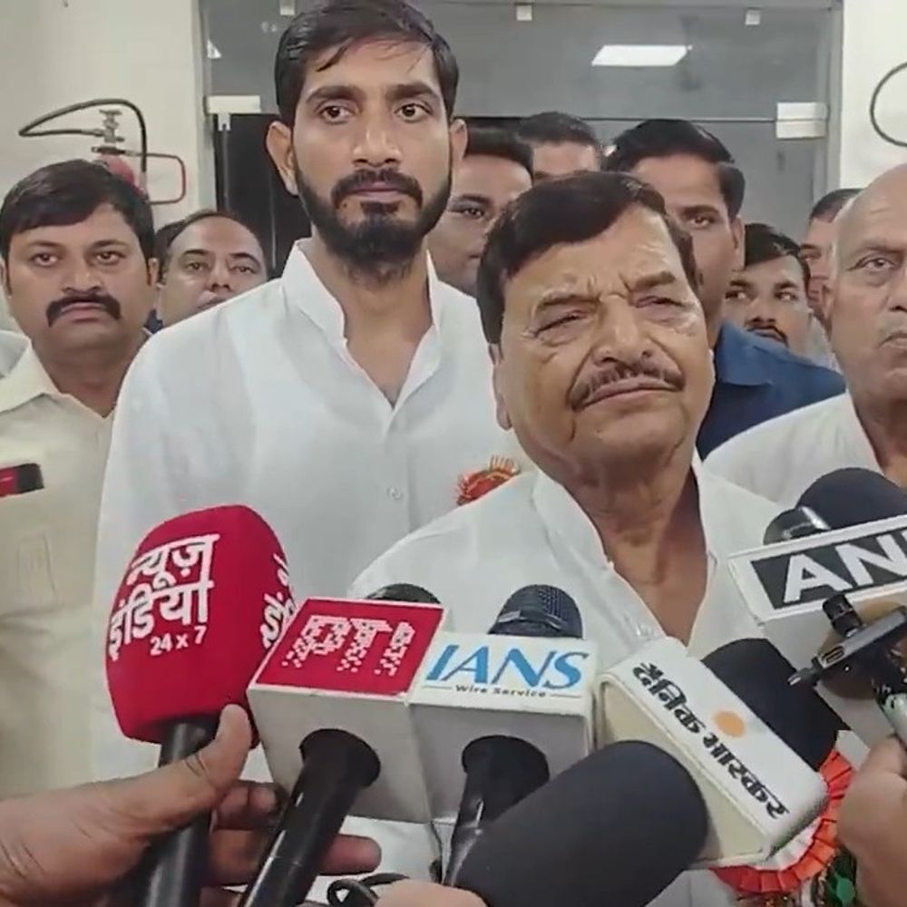 शिवपाल यादव का भाजपा पर हमला, बोले-हमेशा झूठ बोलती है:2027 में सपा पूर्ण बहुमत की सरकार बनाएगी, भाजपा तोड़ने का काम करती है