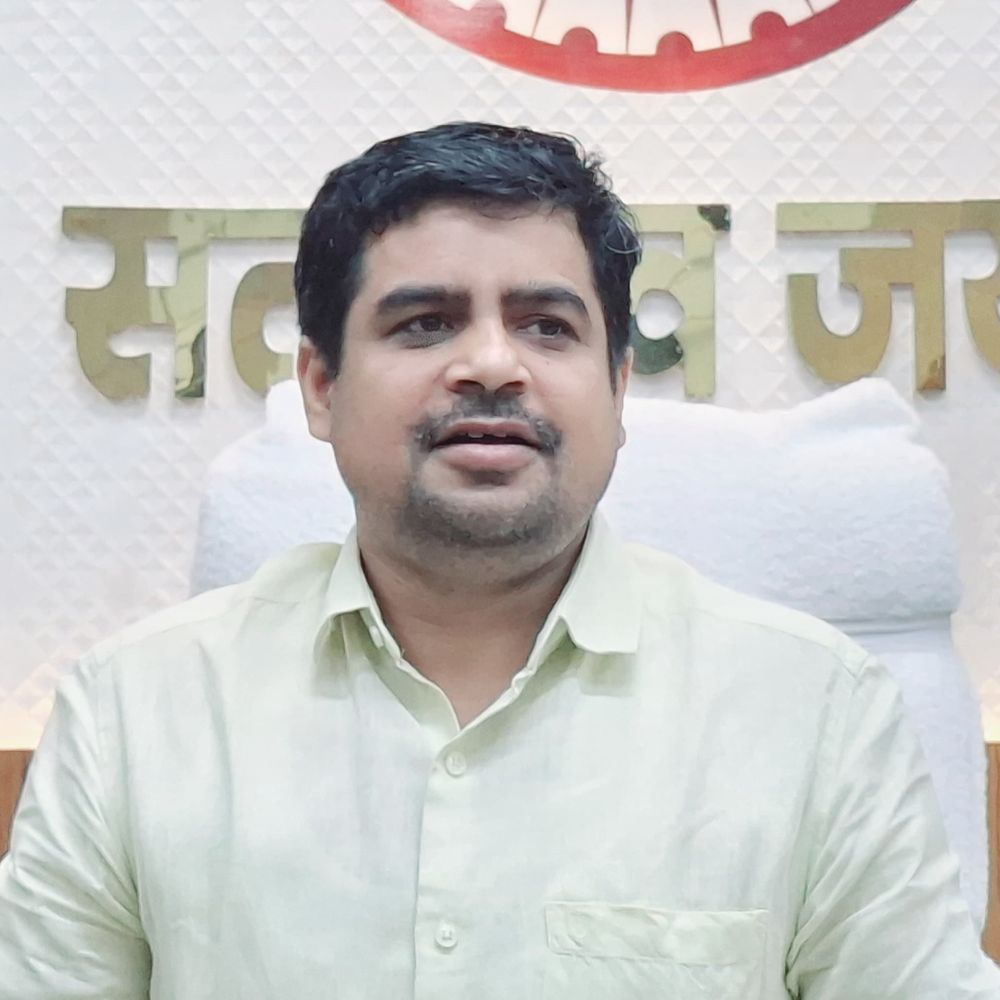DM ने अफवाहों पर ध्यान न देने की अपील की:सुपौल में कोसी नदी का जलस्तर सामान्य, डेढ़ लाख क्यूसेक से है कम