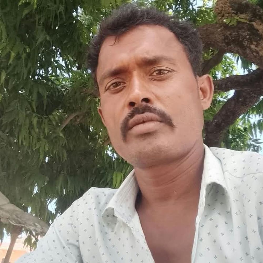 अहमदाबाद में सांप के डसने से दिव्यांग की मौत:2 दिन बाद सीतामढ़ी पहुंचा शव, चार बच्चों ने खोया पिता