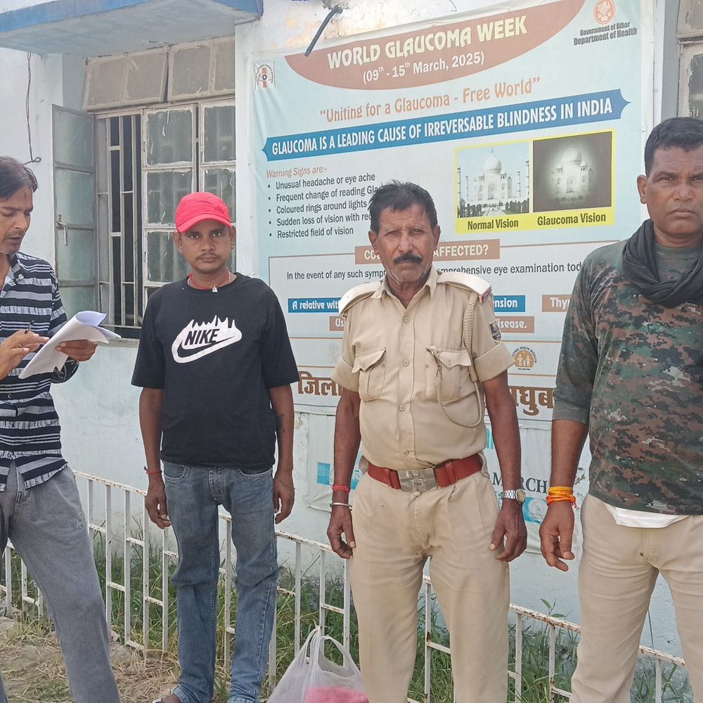 मधुबनी में पोखर से मिला व्यक्ति का अज्ञात शव:पोस्टमार्टम शुरू, अब तक नहीं हुई पहचान