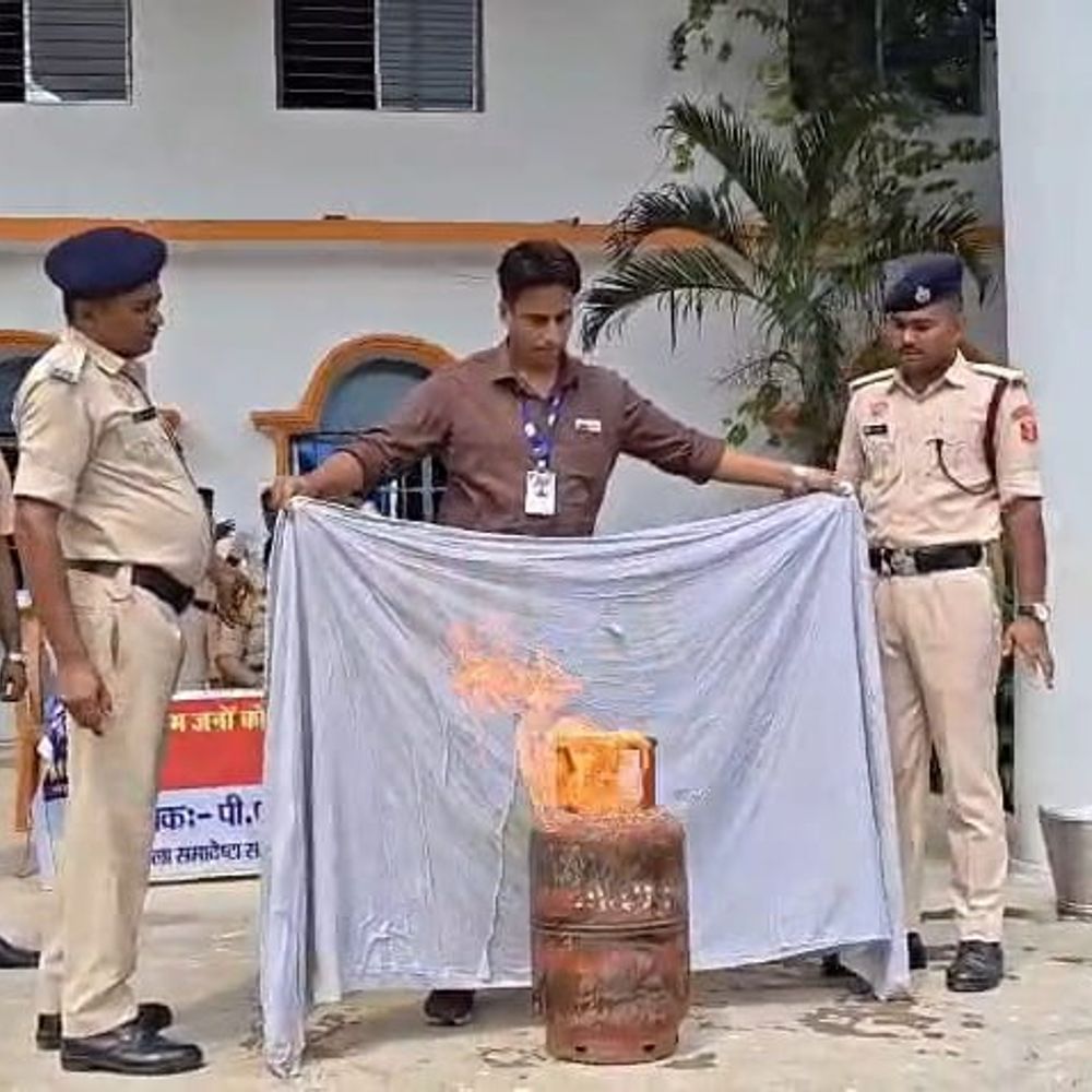 जहानाबाद अग्निशमन विभाग ने बच्चों को फायर प्रोटेक्शन सिखाई:PPM स्कूल में जागरूकता अभियान चलाकर बचाव के उपाय बताए