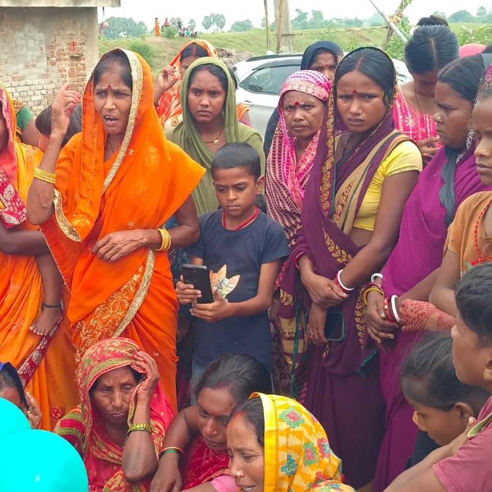 बांका में बाइक टक्कर से महिला की मौत:LPG सिलिंडर लेने जा रही थी, इलाज के समय गई जान