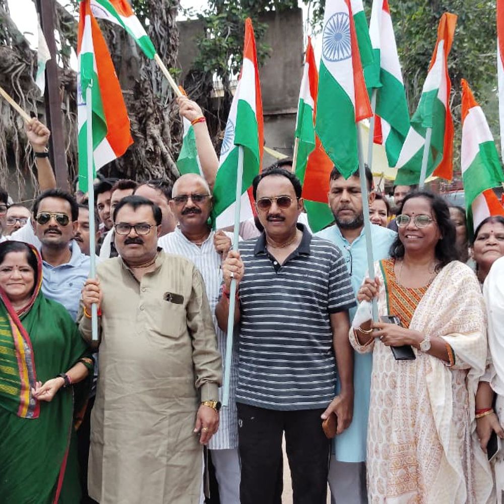पन्ना में तिरंगा यात्रा, हजारों लोग हुए शामिल:विधायक ने कहा- तिरंगा देश की आन-बान-शान; शहर ‘भारत माता की जय’ से गूंजा