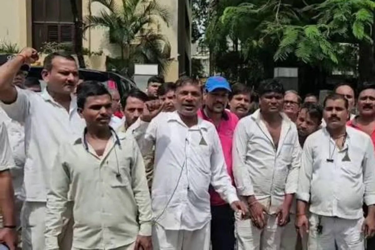 मराठी सीखने का नियम बना फांस, मुंबई में ऑटो-रिक्शा चालकों की हड़ताल