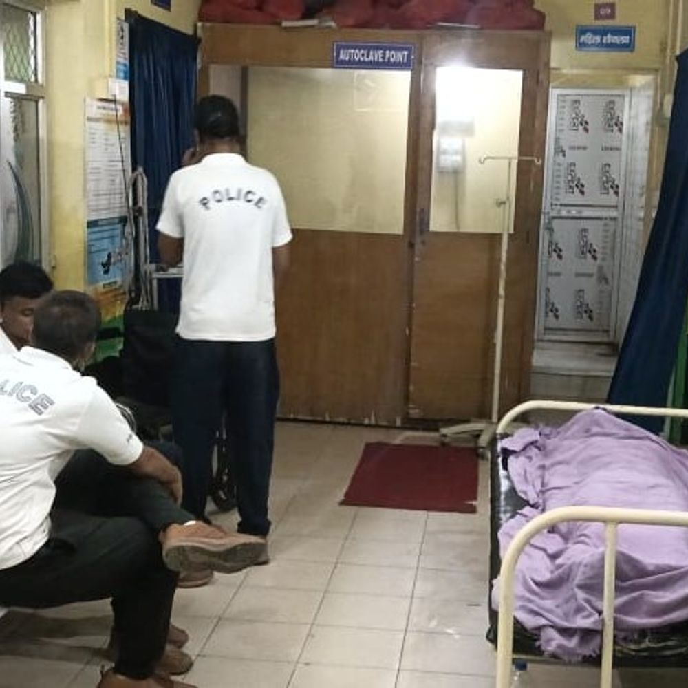 ट्रांसजेंडर कांस्टेबल का बाथरूम में फंदे से लटका मिला शव:मुंगेर ट्रेनिंग कैंप में महिला जवान ने आत्महत्या की, प्रशिक्षुओं से पूछताछ;जांच शुरू