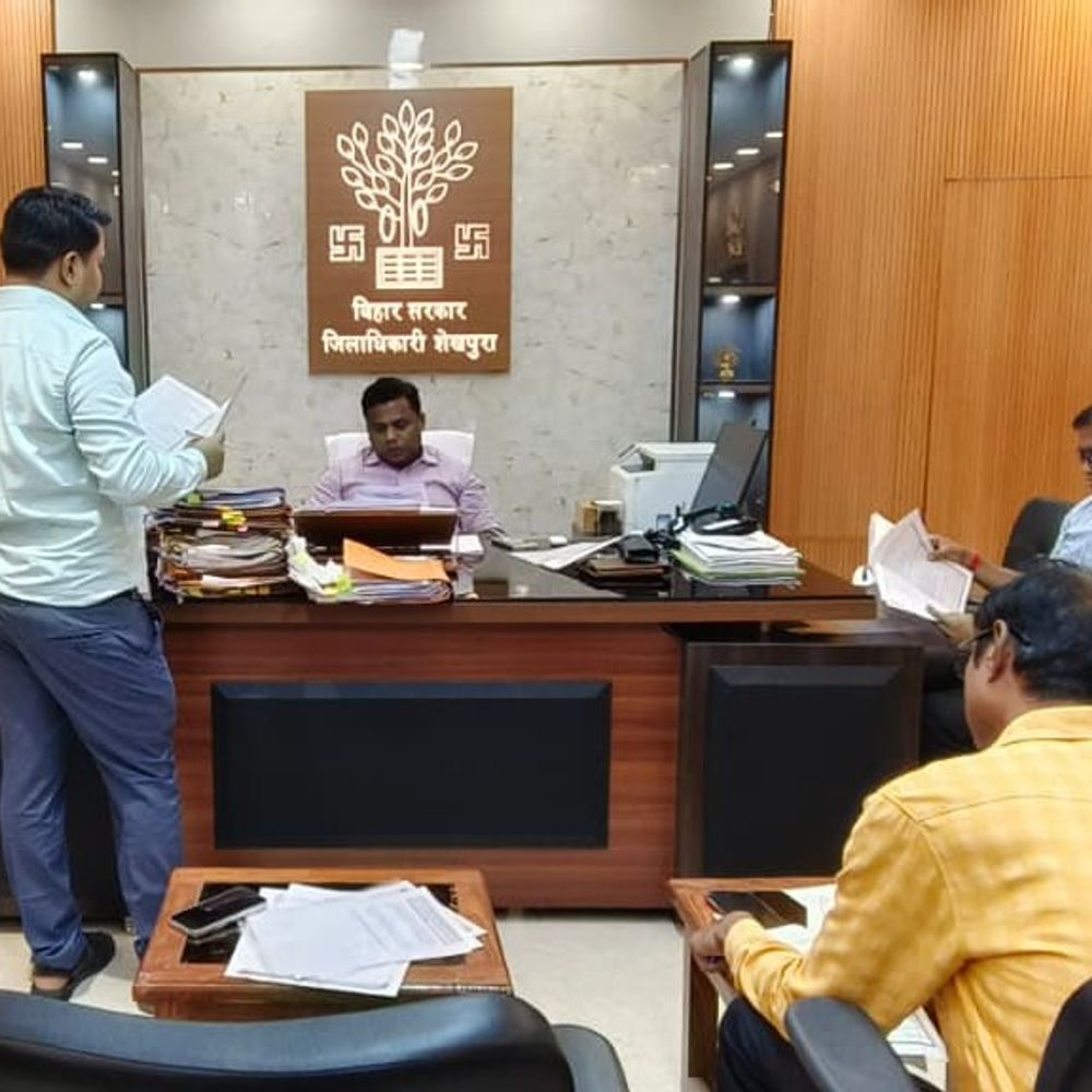 शेखपुरा में पत्थर खनन पर सख्ती:ई-नीलामी से होगी बंदोबस्ती, GPS-डिजिटल धर्मकांटा जरूरी; अवैध खनन-ओवरलोडिंग पर कार्रवाई
