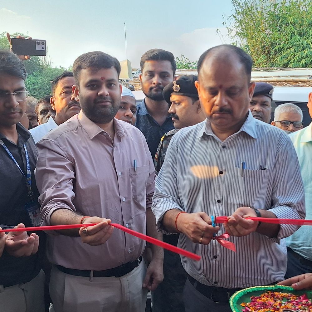 DM ने दीवारी में पहले जीविका सुधा केंद्र किया उद्घाटन:गुंजन देवी बनीं उद्यमी, मुख्यमंत्री महिला रोजगार योजना से मिला मौका