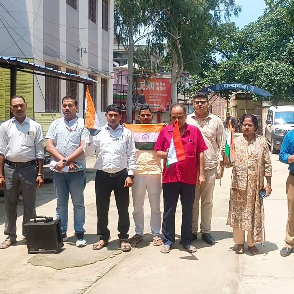 संझौली प्रखंड में ‘हर घर तिरंगा’ अभियान:बीडीओ ने लोगों से अपने-अपने घरों पर तिरंगा फहराने की अपील की