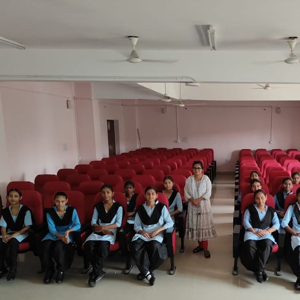 अररिया में छात्राओं के लिए स्कॉलरशिप वेबिनार:अजीम प्रेमजी योजना में हर साल ₹30 हजार की मदद, 2026-27 में प्रथम वर्ष की छात्राएं कर सकेंगी आवेदन