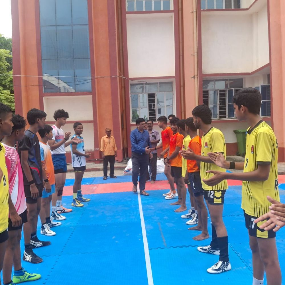 खिलाड़ियों ने कबड्डी, वेट लिफ्टिंग और शतरंज में दिखाया दम:शिवहर में राष्ट्रीय खेल दिवस का आयोजन,स्वस्थ जीवनशैली अपनाने की अपील