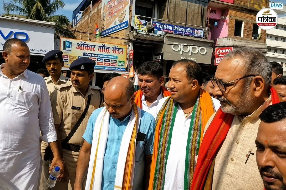 वंदे मातरम विवाद: बेगूसराय में BJP का आक्रोश मार्च, गिरिराज सिंह बोले- मोदी जी को गाली देते-देते देश को बदनाम करने लगी कांग्रेस