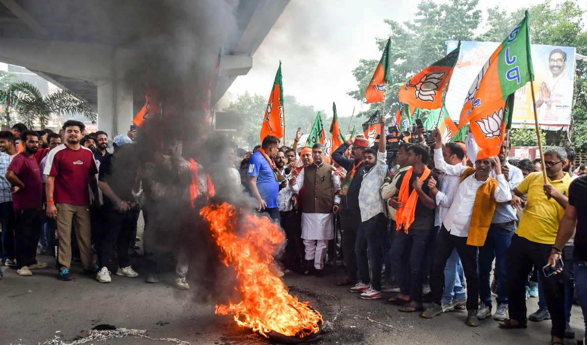 Student Protest पर Congress की विरोधाभासी नीति, Jharkhand में लाठीचार्ज पर BJP ने मांगा जवाब