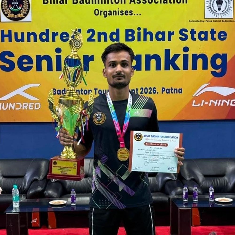 राज आर्यन बने बैडमिंटन स्टेट चैंपियन:पटना में युगल वर्ग का खिताब जीता, 15-9, 15-9 के सीधे सेट से प्रतिद्वंद्वी को हराया