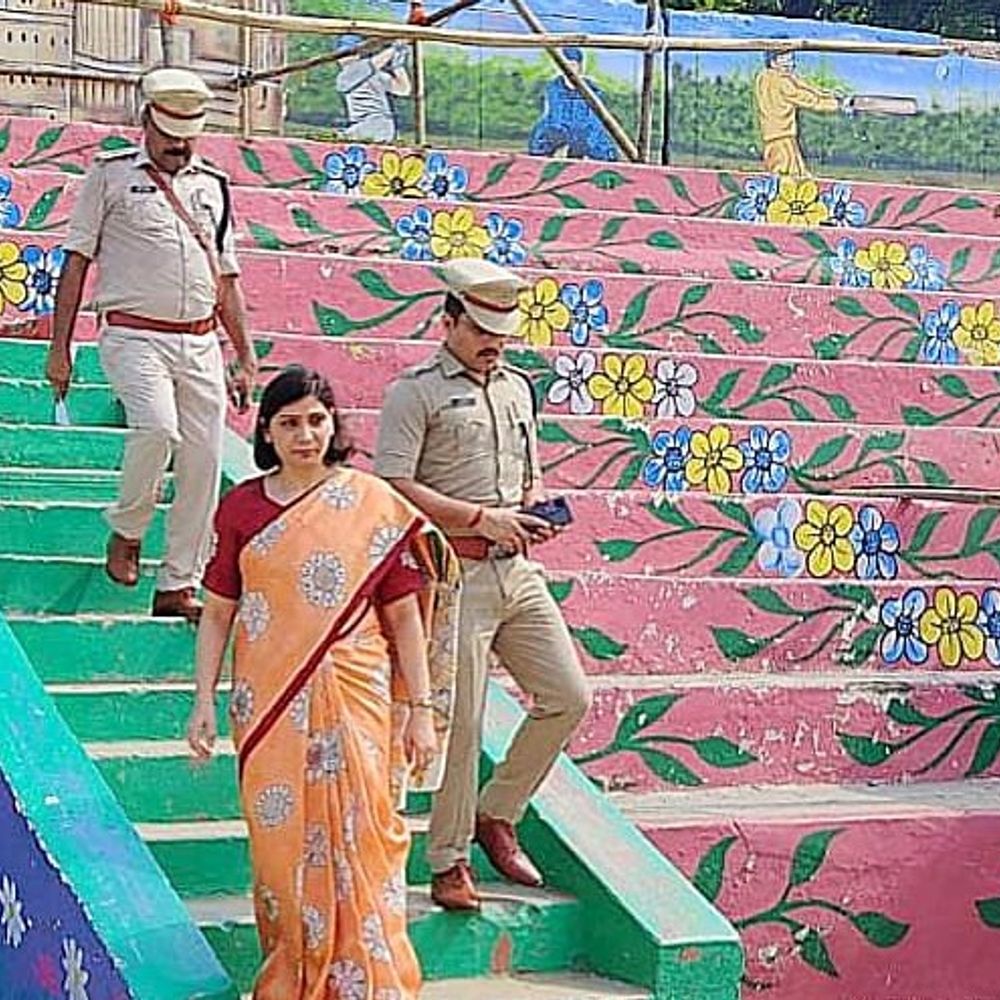 बक्सर में स्वतंत्रता दिवस समारोह, प्रभारी मंत्री फहराएंगे ध्वज:किला मैदान में सुरक्षा कड़ी, वॉच टावर से मॉनिटरिंग; सोशल मीडिया पर नजर