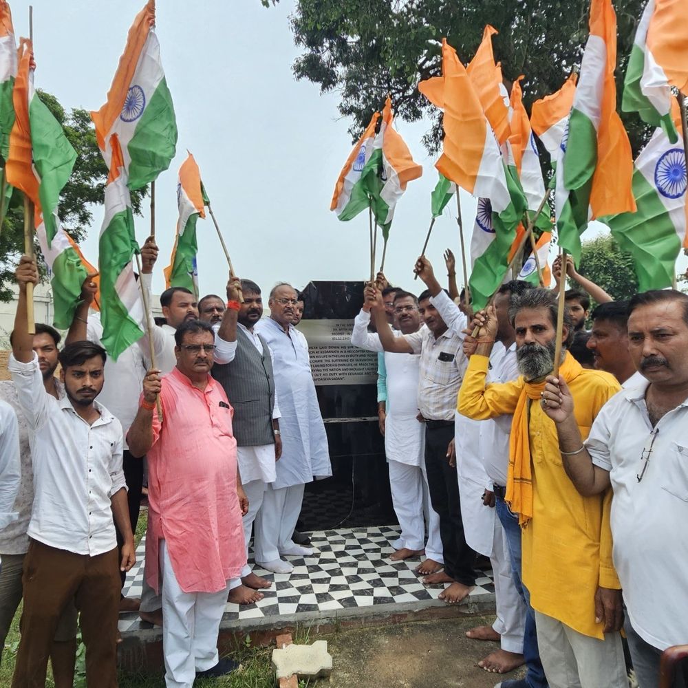 तिरंगा यात्रा का आयोजन किया गया:कानपुर में विधायक ने किया लोगों को प्रेरित
