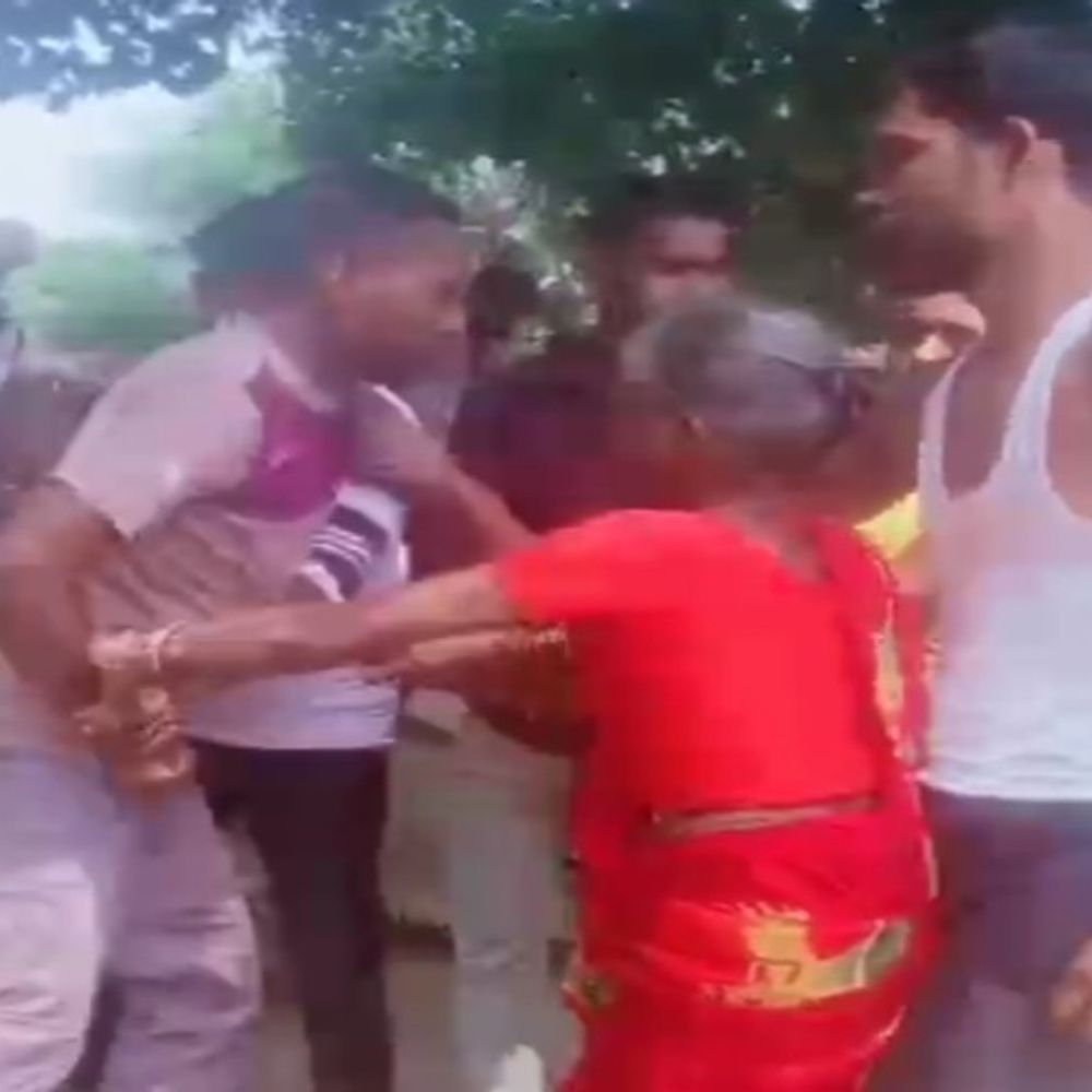 शाहजहांपुर में बीच-बचाव करने गए व्यक्ति की मौत:लाठी लगने से घायल हुआ, मारपीट का वीडियो सामने आया
