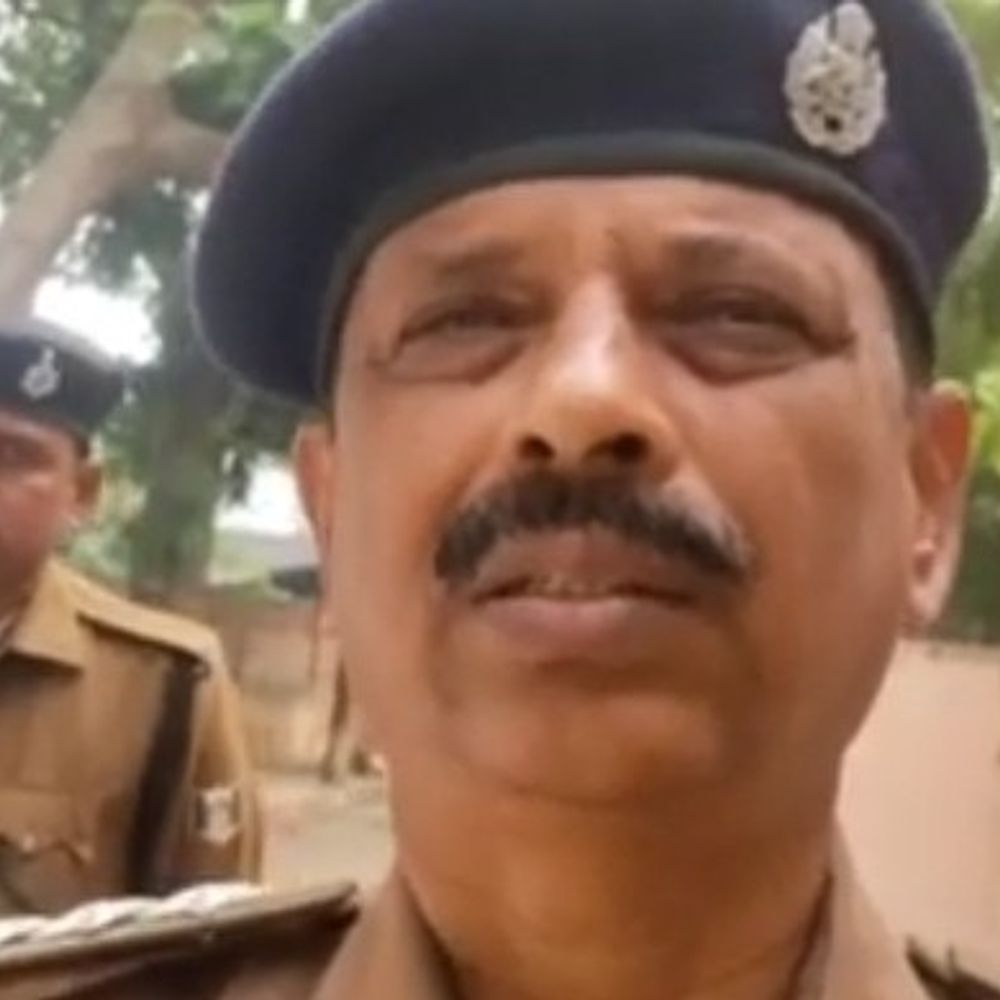 बक्सर के 3 पुलिस अधिकारियों का तबादला:डुमरांव एसडीपीओ समेत कई की पोस्टिंग बदली, पुलिस उपाधीक्षक का सुपौल ट्रांसफर