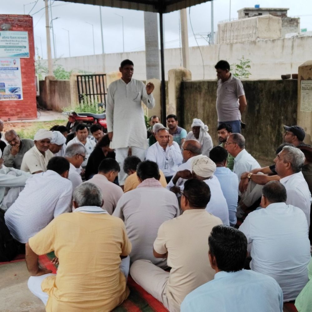 भिवानी में बिजली कर्मियों का धरना दूसरे दिन भी जारी:स्मार्ट मीटर और एग्री डिस्कॉम नीति का विरोध; संगठनों ने दिया समर्थन