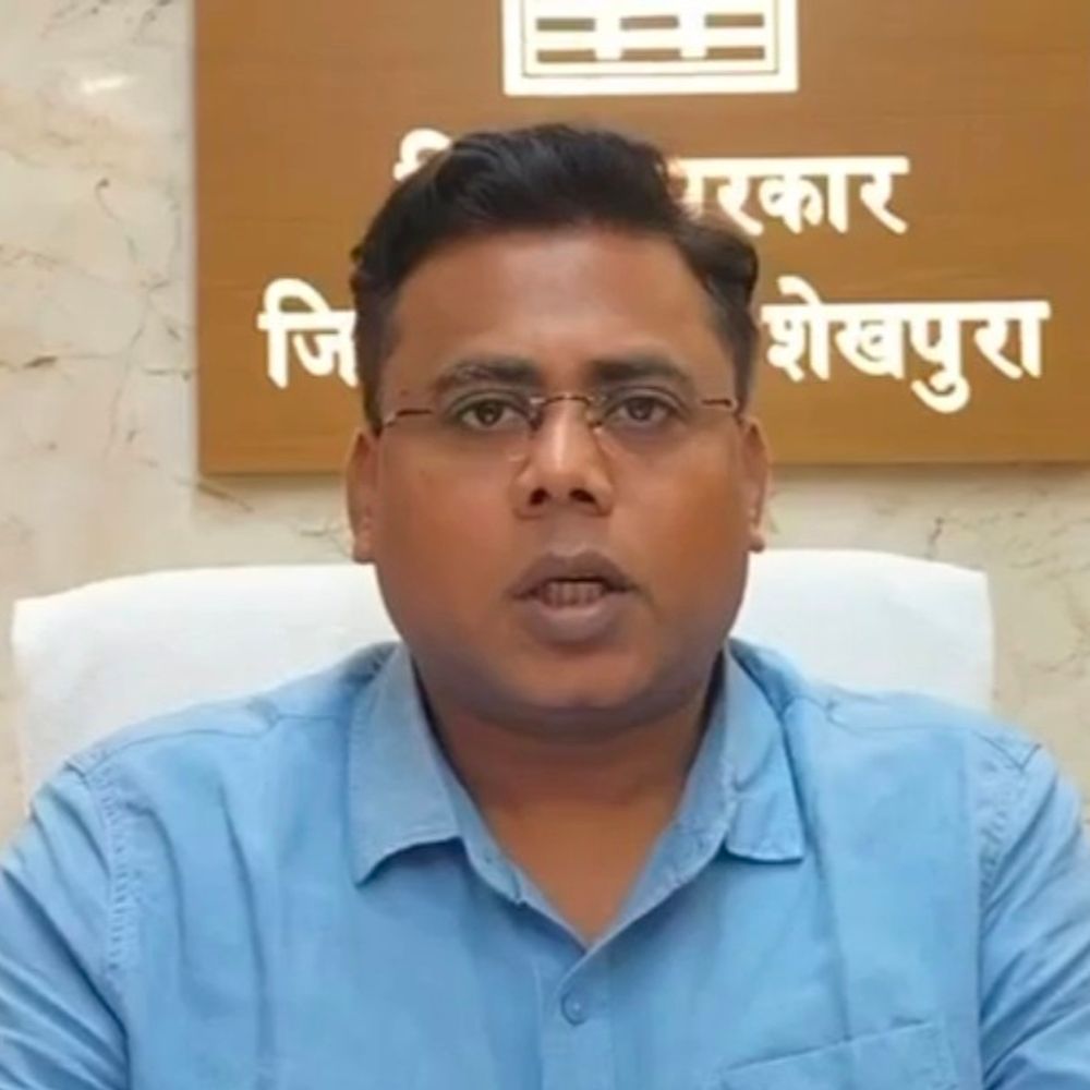 ‘हर घर तिरंगा’ अभियान- शेखपुरा में तैयारियां तेज:जिलाधिकारी ने कहा-‘सेल्फी विद तिरंगा’ से जुड़ें, अधिकारियों को निर्देश