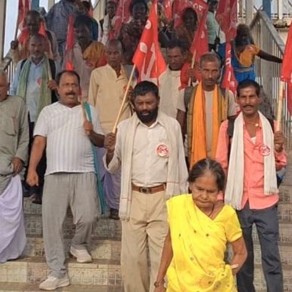 दिल्ली की CPI रैली के लिए शेखपुरा से रवाना नेता-कार्यकर्ता:जिला मंत्री बोले- महंगाई-बेरोजगारी से जनता परेशान, 1 सितंबर को रामलीला मैदान में कार्यक्रम