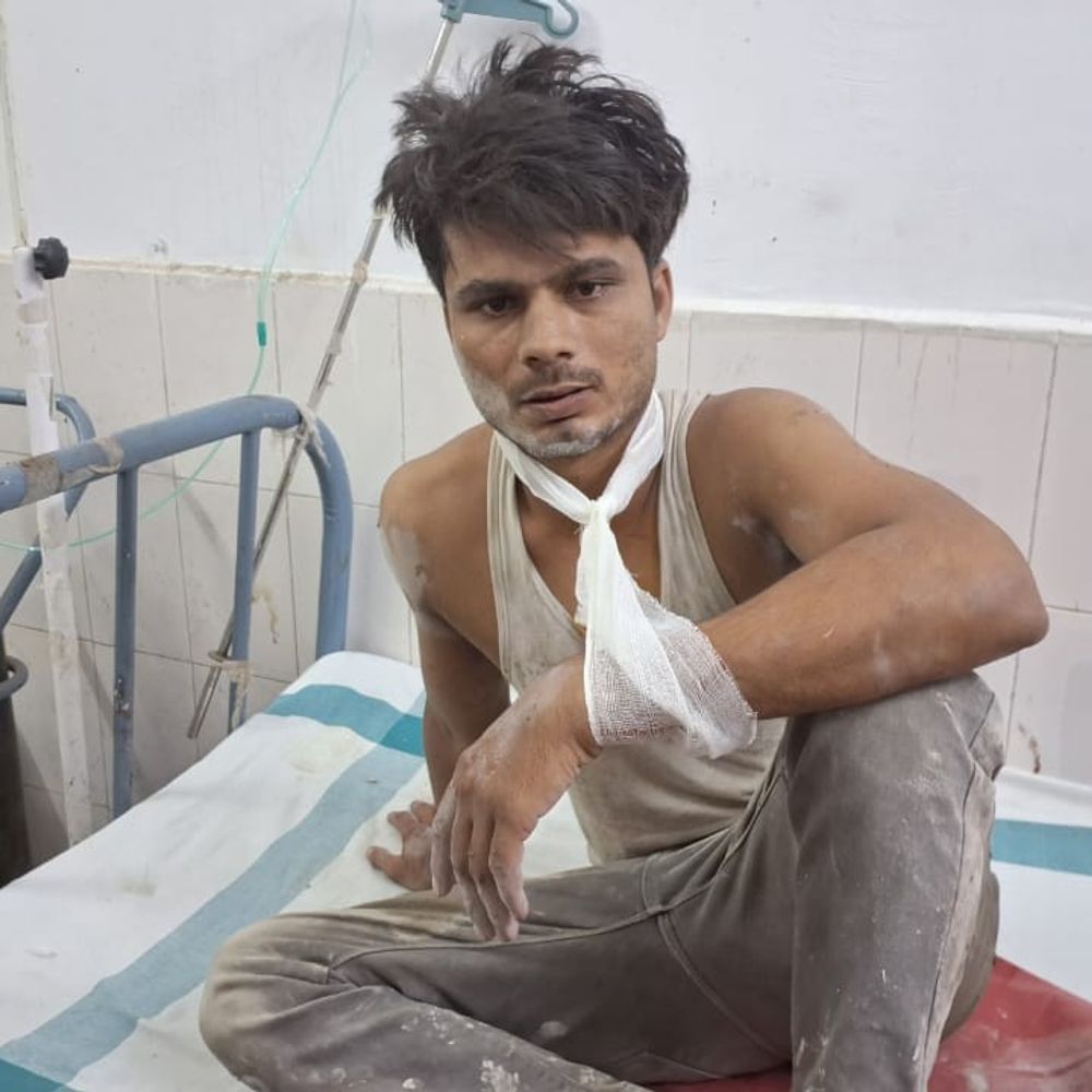 गरहाँ में भूमि विवाद में युवक को पीटा:घर लौटते समय हमला करने का आरोप, अस्पताल में भर्ती
