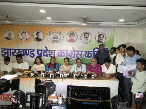 ‘राहुल गांधी को निशाना बनाना चांद पर थूकने जैसा’:स्वास्थ्य मंत्री ने कहा-हम युवाओं के हित में काम कर रहे, 95% मांगें मान ली गई है