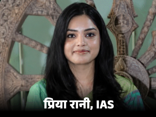 बिहार में 8 महिला IAS फील्ड पर उतारी गईं:गांववालों ने पढ़ने से रोका-16 की थी तो पिता नहीं रहे, YouTube से पढ़कर बनीं ऑफिसर, जानिए कहानी