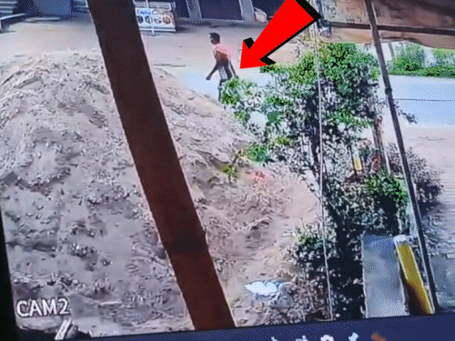 गयाजी में कार ने किसान को रौंदा, मौत:सड़क किनारे पैदल चल रहे थे, हादसे के बाद ग्रामीणों ने 2 घंटे तक रोड किया जाम