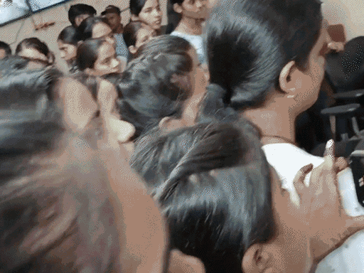 इंजीनियरिंग छात्राओं के बाथरूम का VIDEO कैसे बना?:लड़कियों को क्यों नहीं लगी भनक; 4 सवाल जिनके नहीं मिले जवाब; लैपटॉप-मोबाइल जांच रही पुलिस
