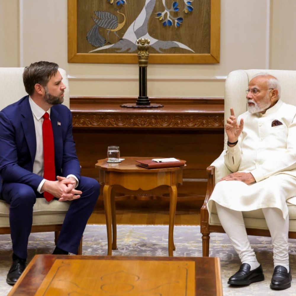पीएम मोदी ने अमेरिकी उपराष्ट्रपति से फोन पर बात की:भारत-अमेरिका साझेदारी मजबूत करने पर चर्चा; वेंस को बेटे के जन्म पर बधाई दी