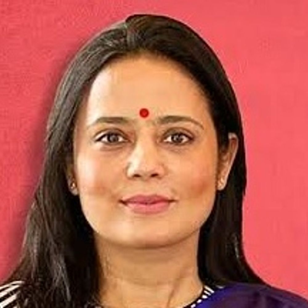 महुआ मोइत्रा का आरोप- सर्किट हाउस खाली करने को कहा:बाहर भीड़ ने लगाए जय श्रीराम के नारे