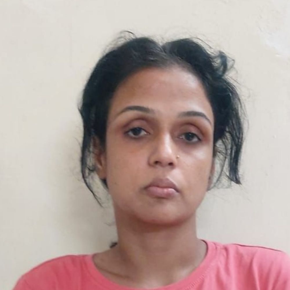 एक्ट्रेस पर RPF अफसर पर ब्लेड से हमले का आरोप:स्लीपर टिकट पर एसी कोच में बैठी थीं अंतरा बनर्जी