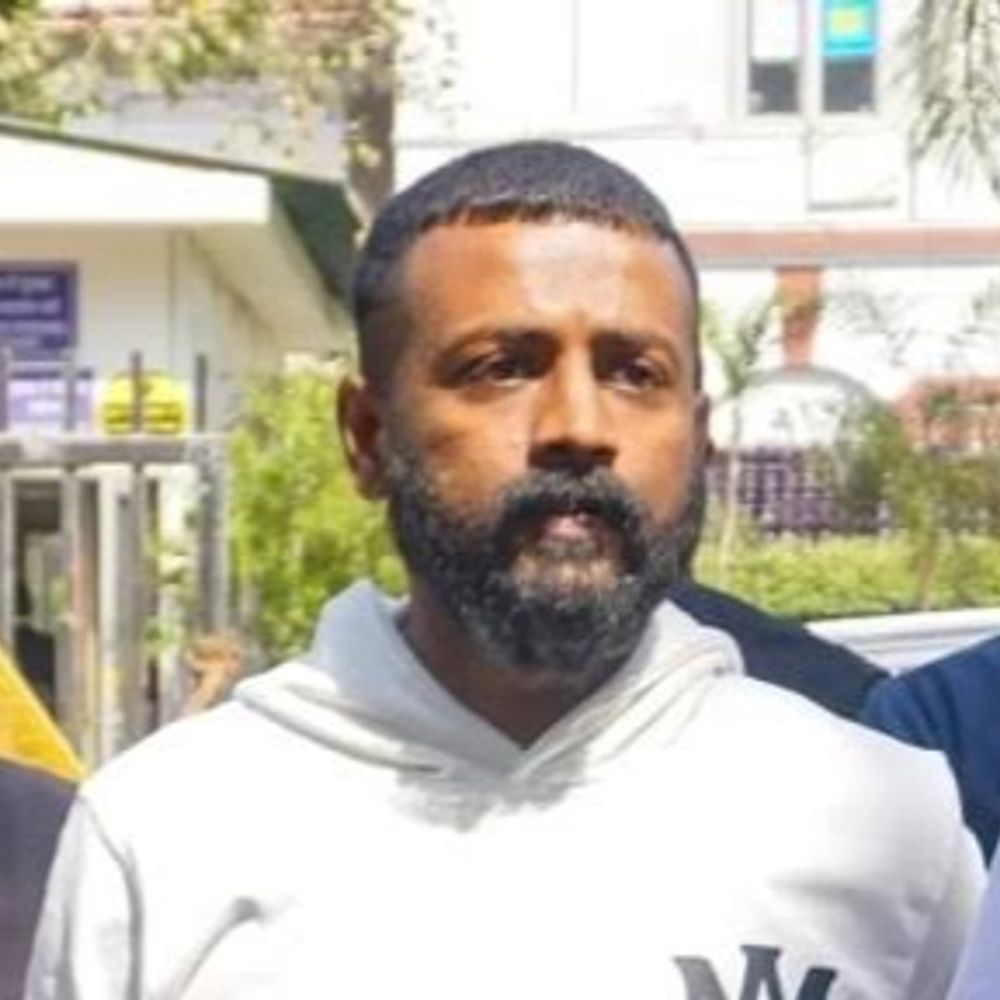 सुकेश चंद्रशेखर ने जेल से केजरीवाल-सत्येंद्र जैन को लेटर लिखा:3 और घोटाले उजागर करने की धमकी दी, AAP को घोटालों की ऑलवेज पार्टी बताया