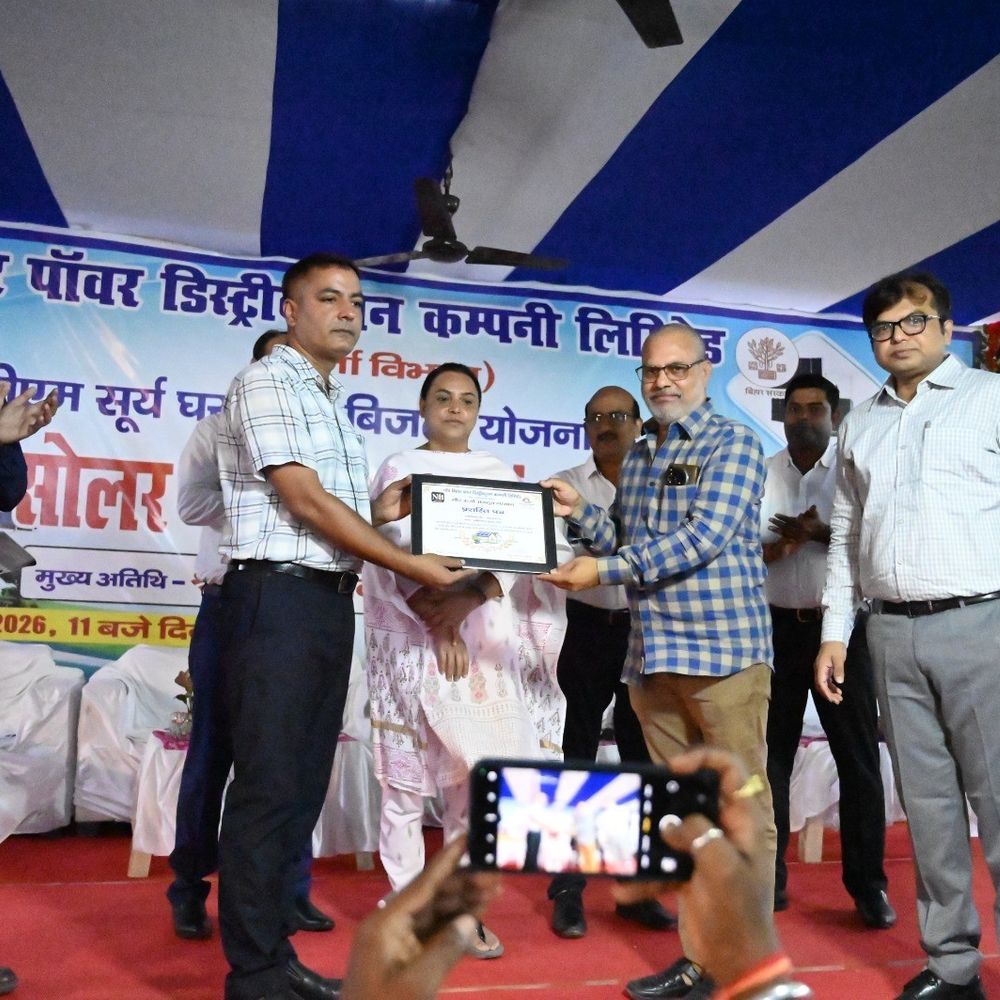 खगड़िया के अनुमंडल कार्यालय परिसर में सोलर मेला:सूर्य घर मुफ्त बिजली स्कीम की जानकारी दी गई
