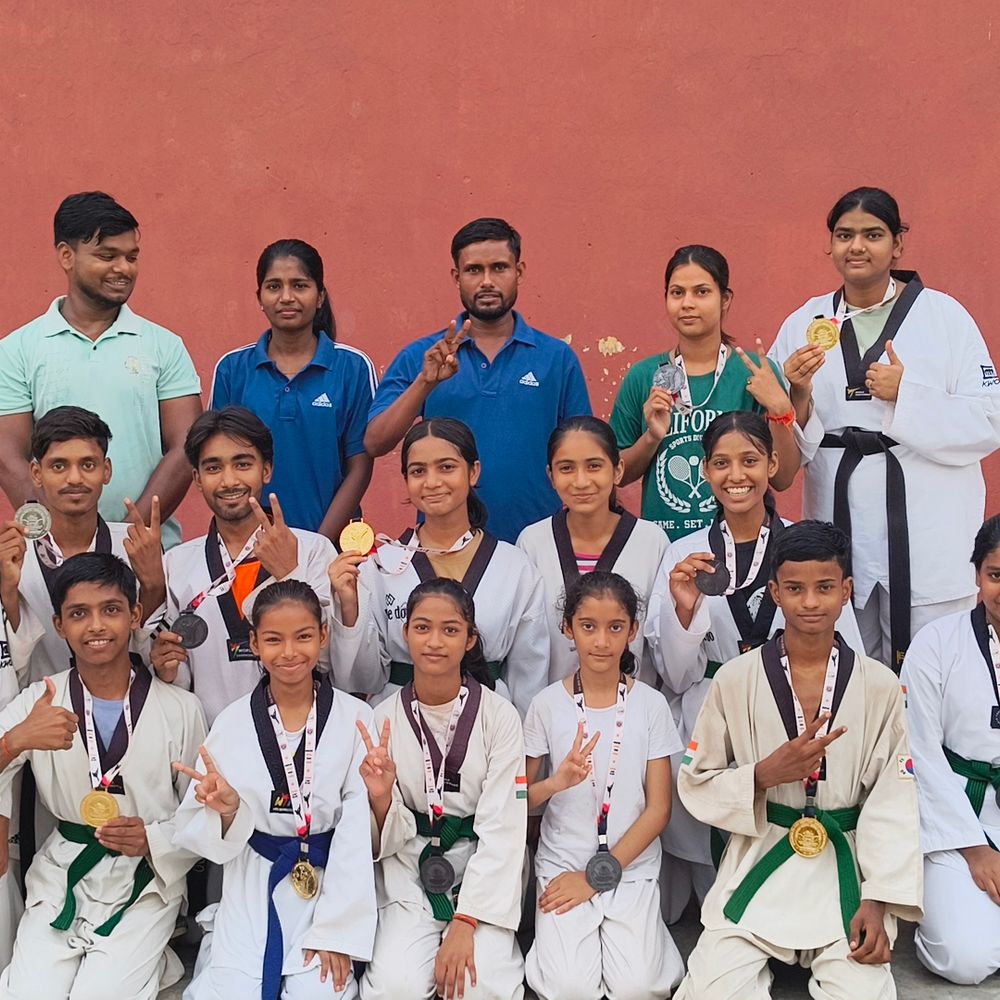 प्लेयर्स ने 4 गोल्ड सहित टोटल 18 मेडल जीते:शेखपुरा के खिलाड़ियों ने स्टेट लेवल ताइक्वांडो में किया एक्सीलेंट परफॉरमेंस