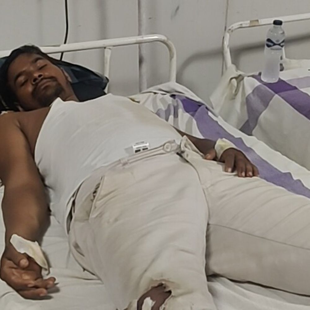 मवेशी बचाने में बाइक सवार दंपत्ति घायल:गया-पटना एनएच-22 पर बेलागंज बाईपास के पास हादसा