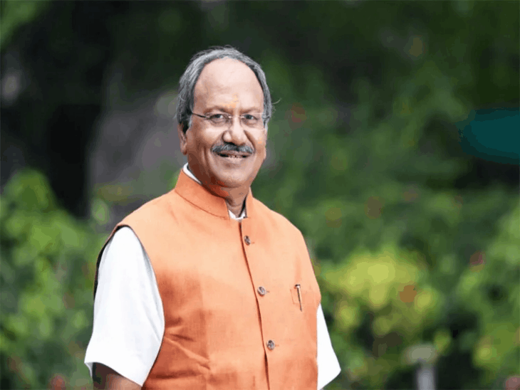IAS कटारिया के खिलाफ अब पूर्व सांसद ने लिखा पत्र:सांसद बृजमोहन अग्रवाल के बाद जयश्री बनर्जी ने दी शिकायत,108 एंबुलेंस टेंडर में जांच की मांग