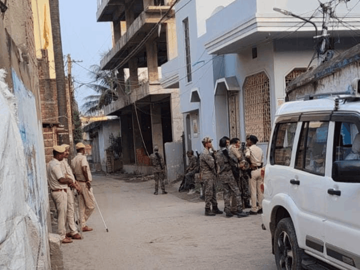 चिराग पासवान की पार्टी के विधायक के घर रेड:भाई पर दबंगई का आरोप; जमीन विवाद मामले में कोर्ट से सर्च वारंट लेकर पहुंची पुलिस